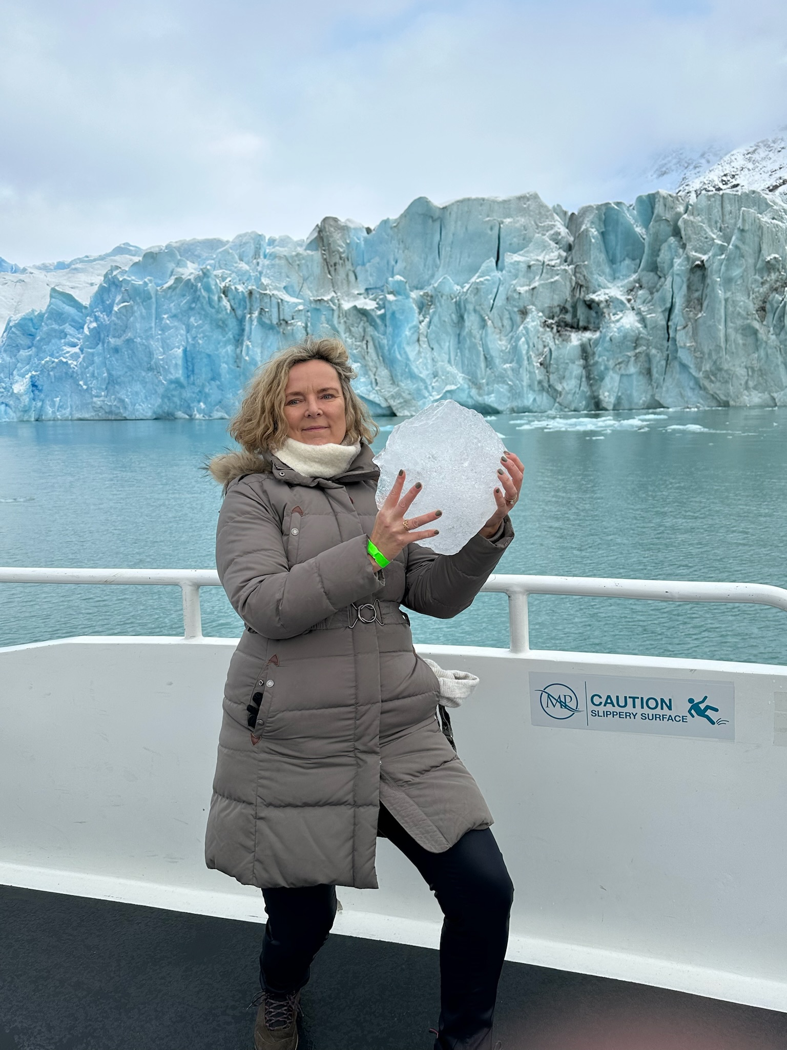 Patagonien Eva Eisbrocken2